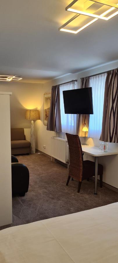 Hotel Garni "Am Ellinger Tor" Weißenburg in Bayern 외부 사진